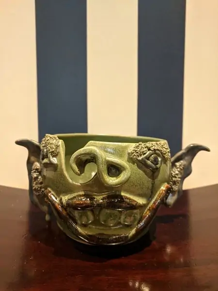 Troll knitting bowl