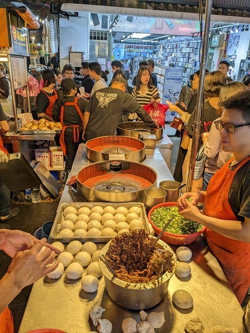 Raohe Street Night Market