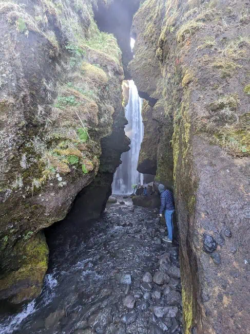 Entrance to Gljufrabui