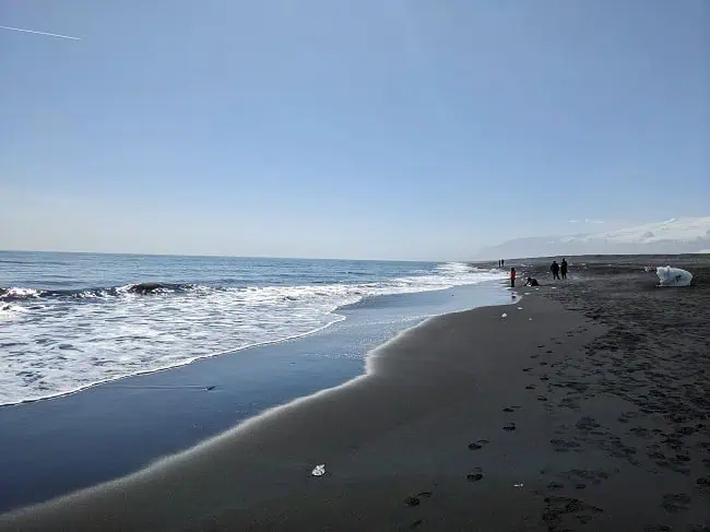 Walking around Diamond Beach