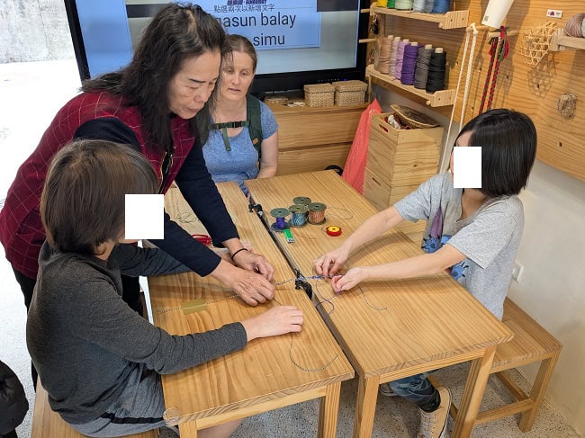 Making wristbands in Yilan Cultural and Creative Park