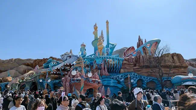 Walking around in DisneySea